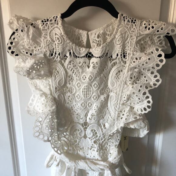 $598 Nightcap Clothing White Eyelet Lace Tie Behind Dress New with tags size 1 - Picture 3 of 12